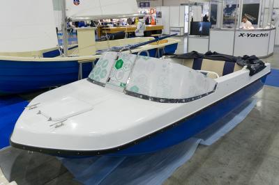 Стеклопластиковая лодка ВИЗА Легант-430 Авто Плюс